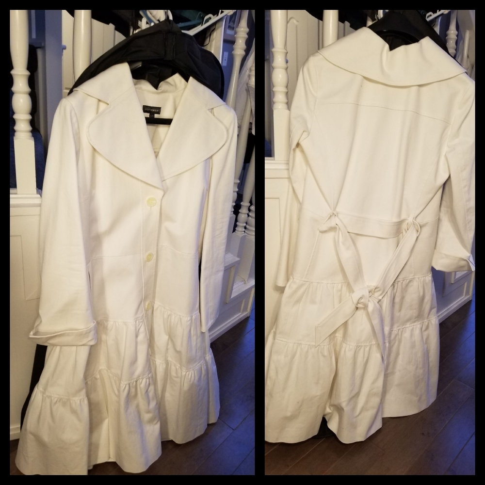 Holt renfrew 3/4 spring coat